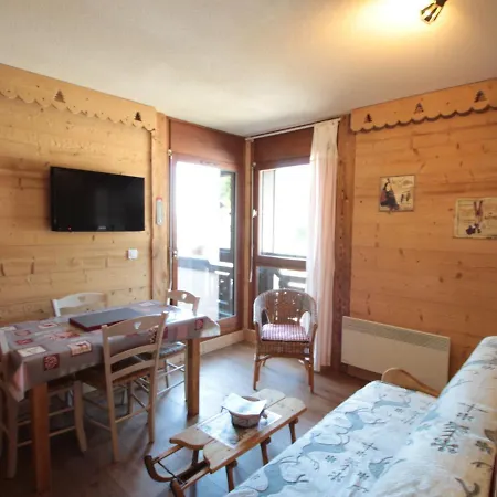 Apartment Cosy 4 Pers Au Pied Des Pistes Avec Parking, Balcon, Lave-vaisselle Et Services Additionnels - Fr-1-572-87